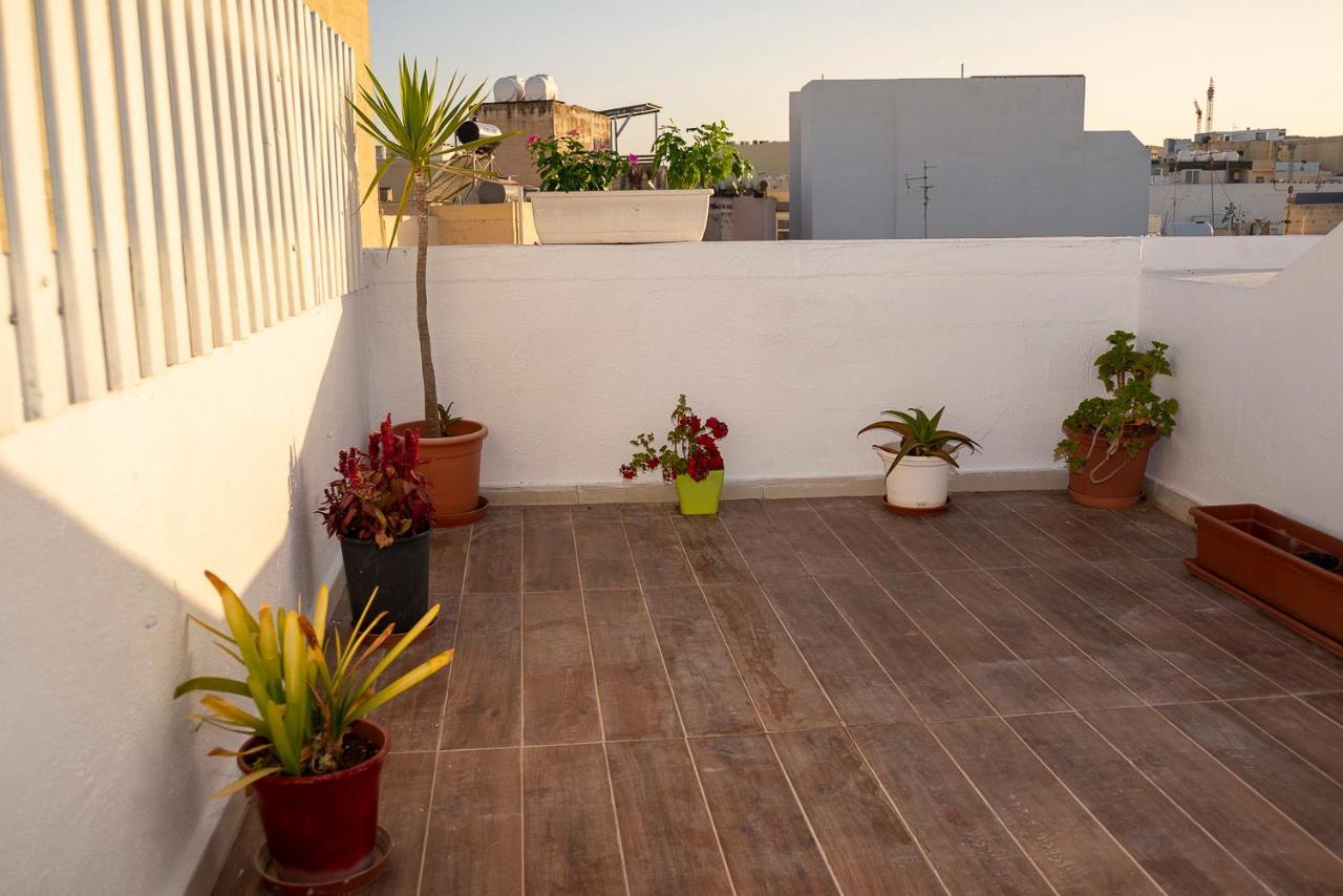 Seaside Apartments Malta Sliema 1 ภายนอก รูปภาพ
